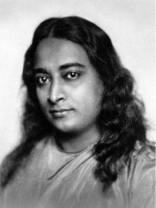 Paramahansa_Yogananda_Standard_Pose[1]